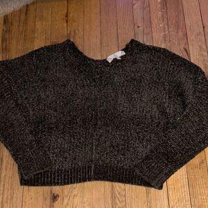 Pink Rose women’s olive  V-Neck Sweater